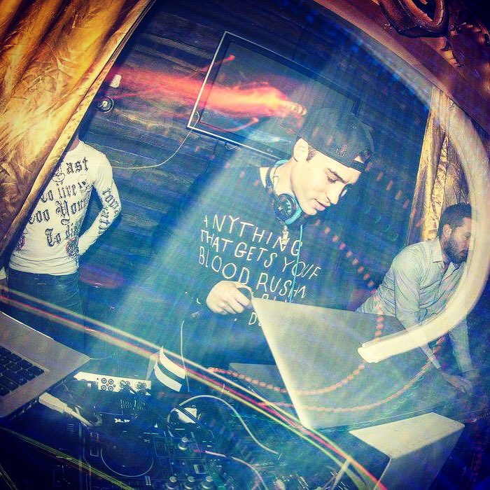 Nos vemos el 5 de Marzo en @OzetaDiscoteca !!! La música que más te gusta!! Nos visita <a href="/ruthbasauri/">RUTH BASAURI</a> bailara conmigo?