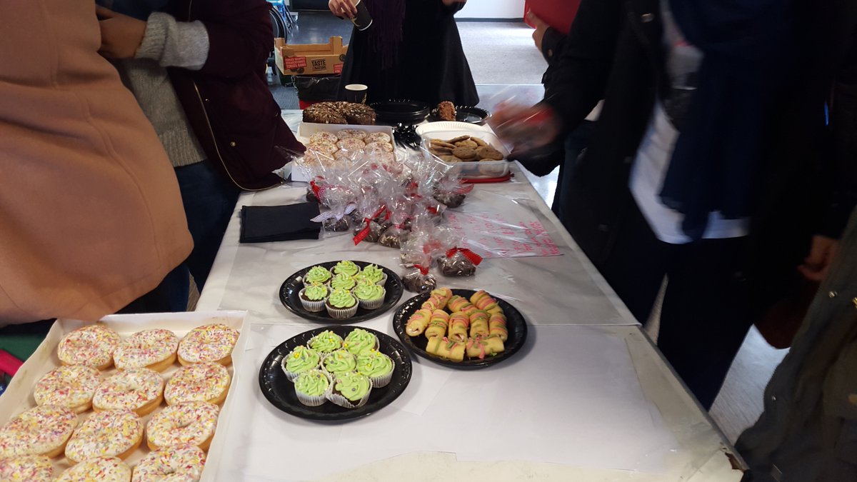 HumanTwoHuman's tweet image. FUNDRAISING FOR REFUGEES....