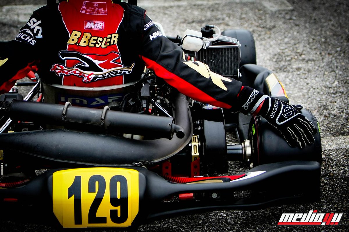 vpdracing's tweet photo. The team's gearing up at #VPDR for another great season! Check out the #HighlightsOf2015 at https://t.co/zvXocl3U5g https://t.co/ySGSP5UZF4