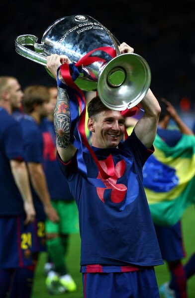 FootballFactly's tweet photo. Arsenal Vs. Messi - CL Goals:

Messi - 80 

All current Arsenal players - 76

Absolutely Surreal... 😳 https://t.co/csW3Ip6qa2