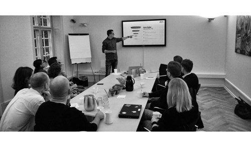 illumidk's tweet photo. Gratis kursus i Google Analytics kursus, i København d. 15/03 og Aarhus d. 17/03. Tilmeld dig på cta@illumi.dk :) https://t.co/I9VT80erRi