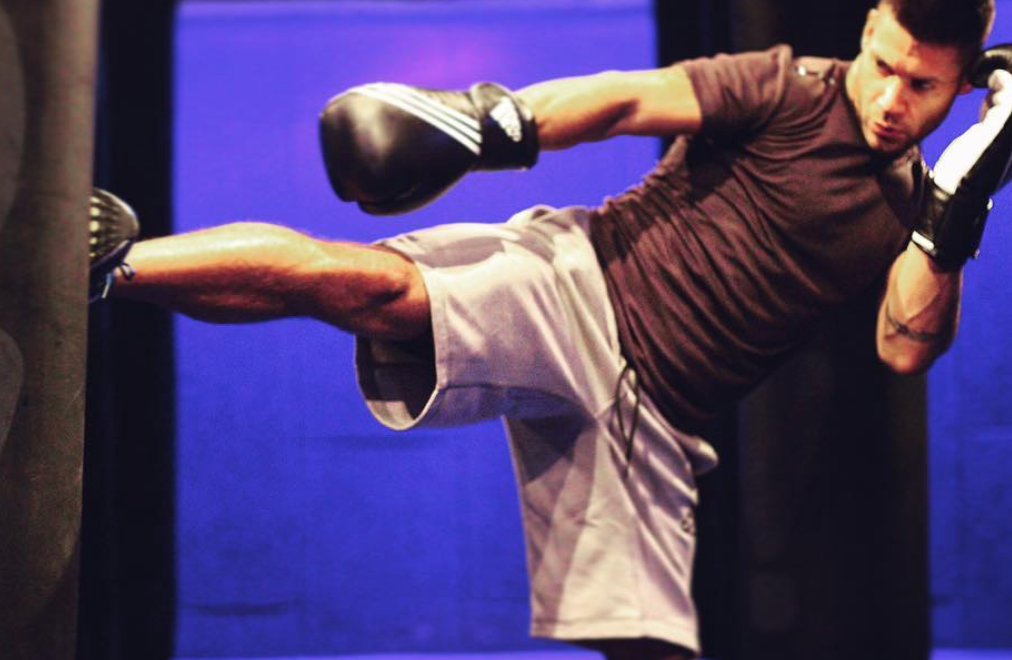 1Rebel_UK's tweet photo. Smash out those #Monday blues with @jamalkurdiPT at 4.15pm #1Rebel https://t.co/utf3oU1jEZ