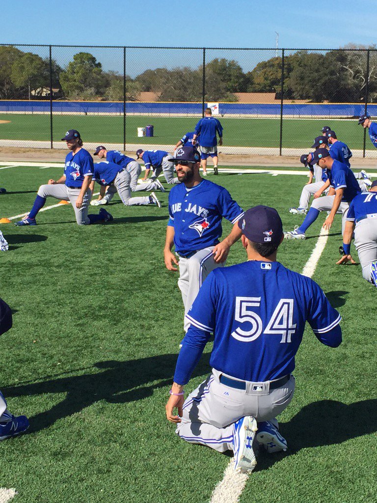 ShiDavidi's tweet photo. Stretch ... #BlueJays https://t.co/NFo7rtjKtz