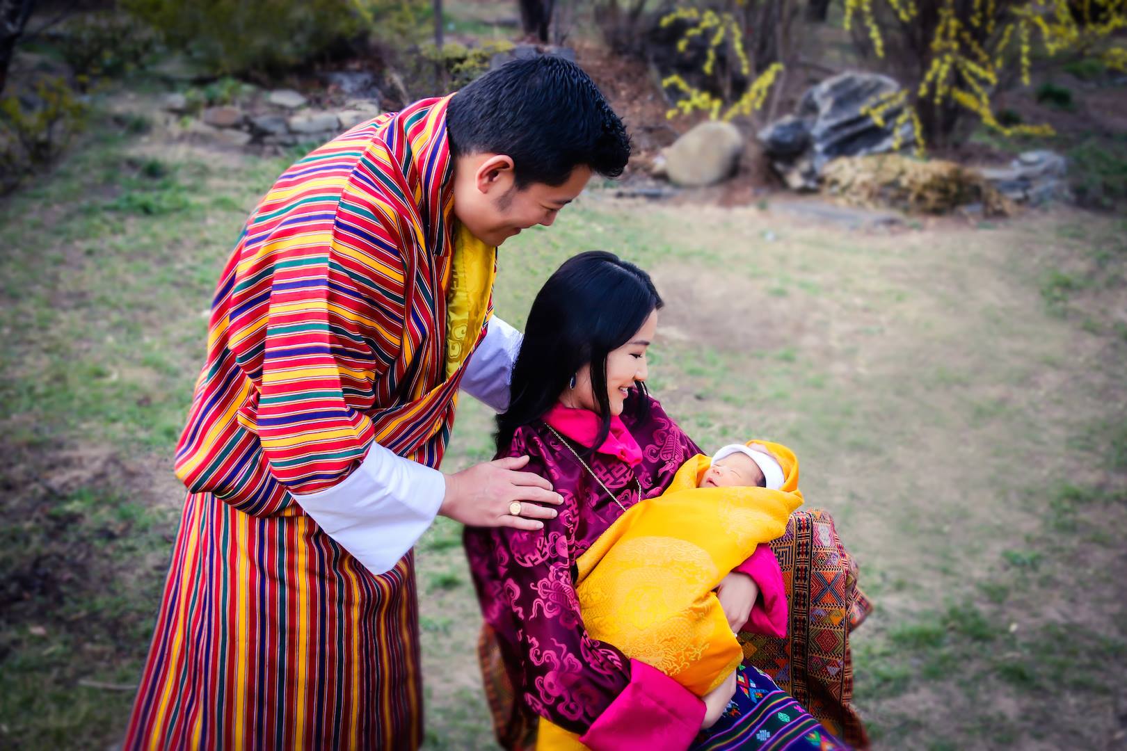 Sigar Rrefecture 2月5日幸せの国ブータンのジグメ ケサル ナムゲル ワンチュク国王とジェツン ペマ王妃にロイヤルベビーが誕生されました 国王夫妻は11年に結婚後日本を訪問されました Royal Baby Birth In Bhutan T Co Vvdp4rpqnh Twitter