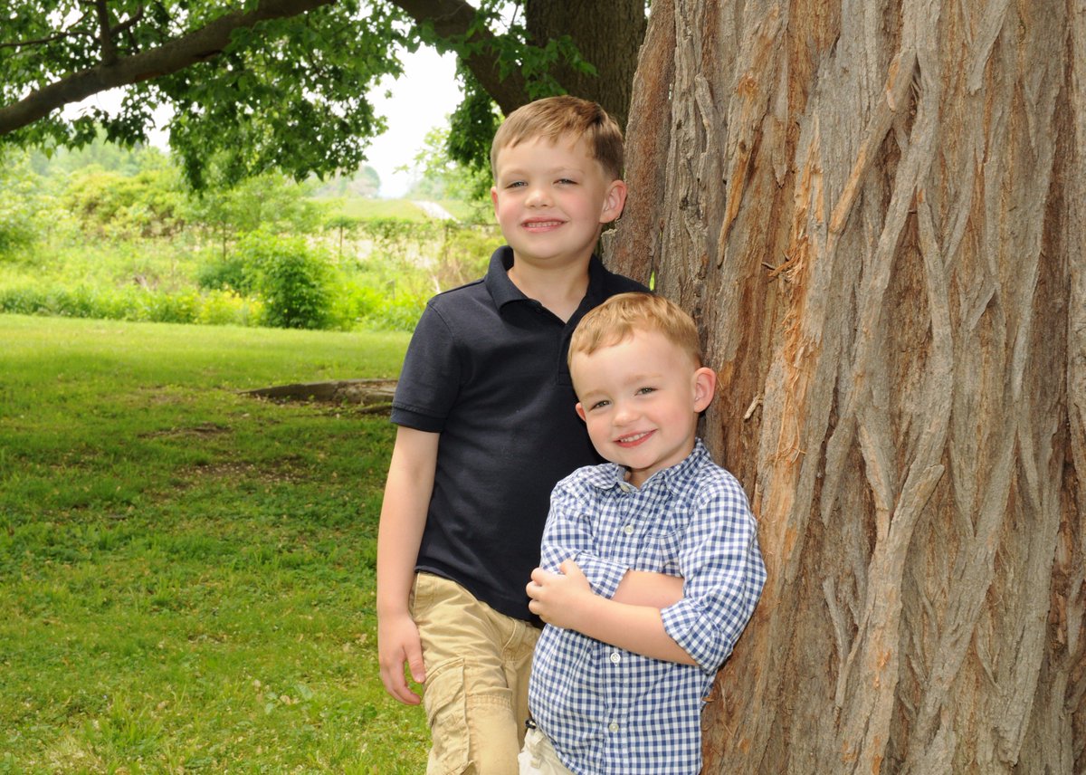 spbowen4's tweet photo. My babies! #myreason #bestkidsever #bit142 https://t.co/uI9lIkFzbd