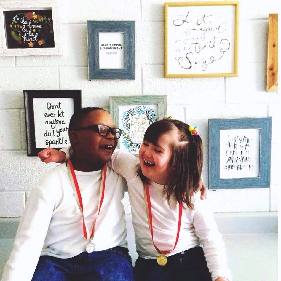 SpecialOlympics's tweet image. Happy Monday! #YoungAthletes #BestFriends