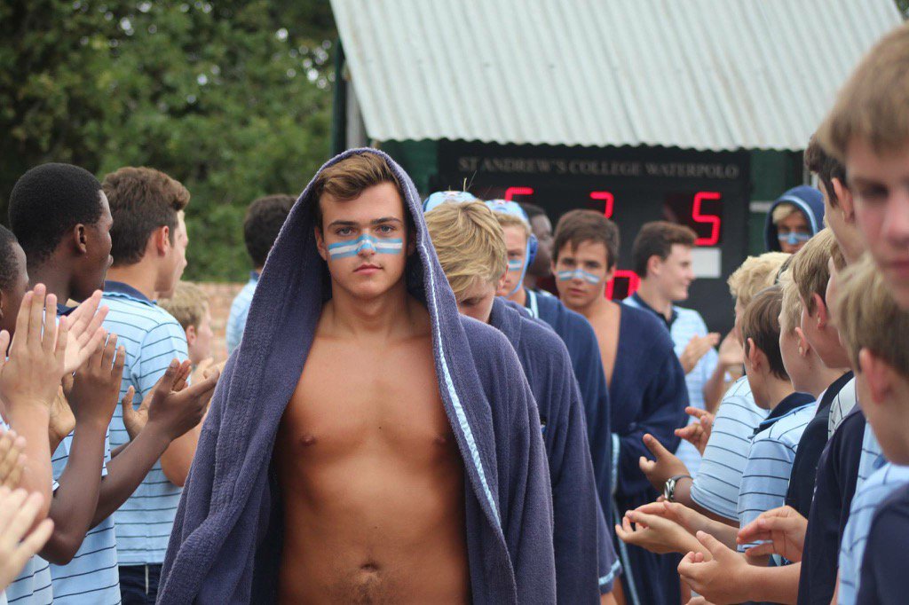 SACWaterPolo's tweet photo. The boys in action this past weekend. #BluesPolo https://t.co/JAMEpkLbB5