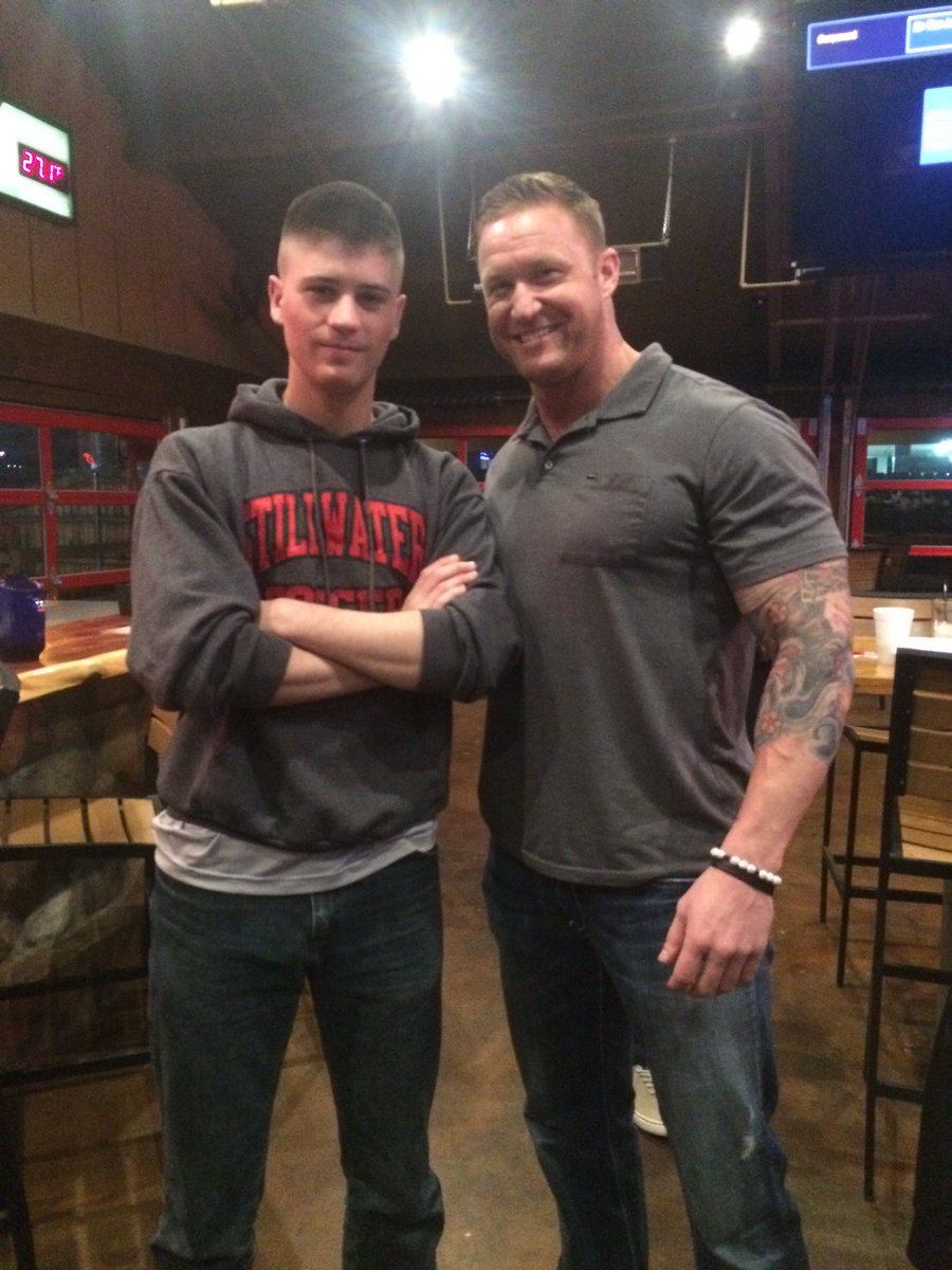 mcconben's tweet photo. Hanging out with Adam King who was on the TV show broken skull challenge last night. https://t.co/tA0EfgOXz5
