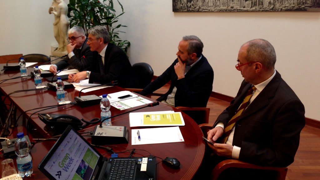 gefestival_'s tweet photo. Alla #greenweek16 focus sullo sviluppo dei territori con #sovracomune del #camposampierese #venetocentrale e #ruhr https://t.co/J0DNBDsyb6