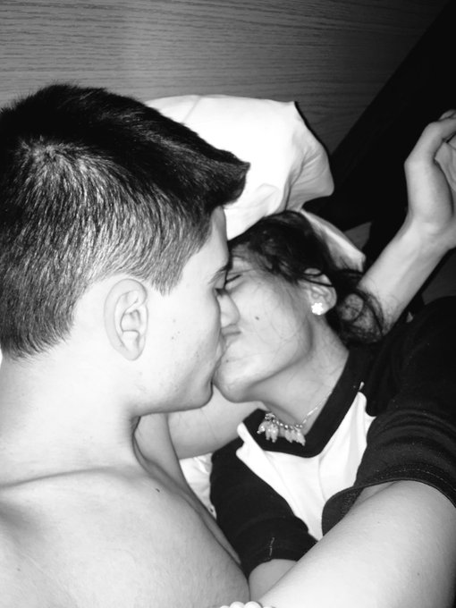 Buenos d&iacute;as para muchos @jordiporn https://t.co/S7CbJaXMnv<a class="tags" href="/tag/jordiporn">@jordiporn</a><a href="/tag/pornlife"class="tags"><span>#pornlife</span></a>