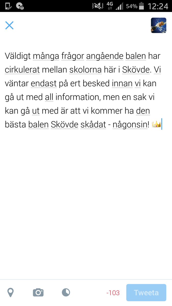 vhstudent16's tweet photo. Vad är en bal på slottet? 👑🎩👗💄👞💃🍸🍷
OBS; Ett besked* https://t.co/pUjliAdNne
