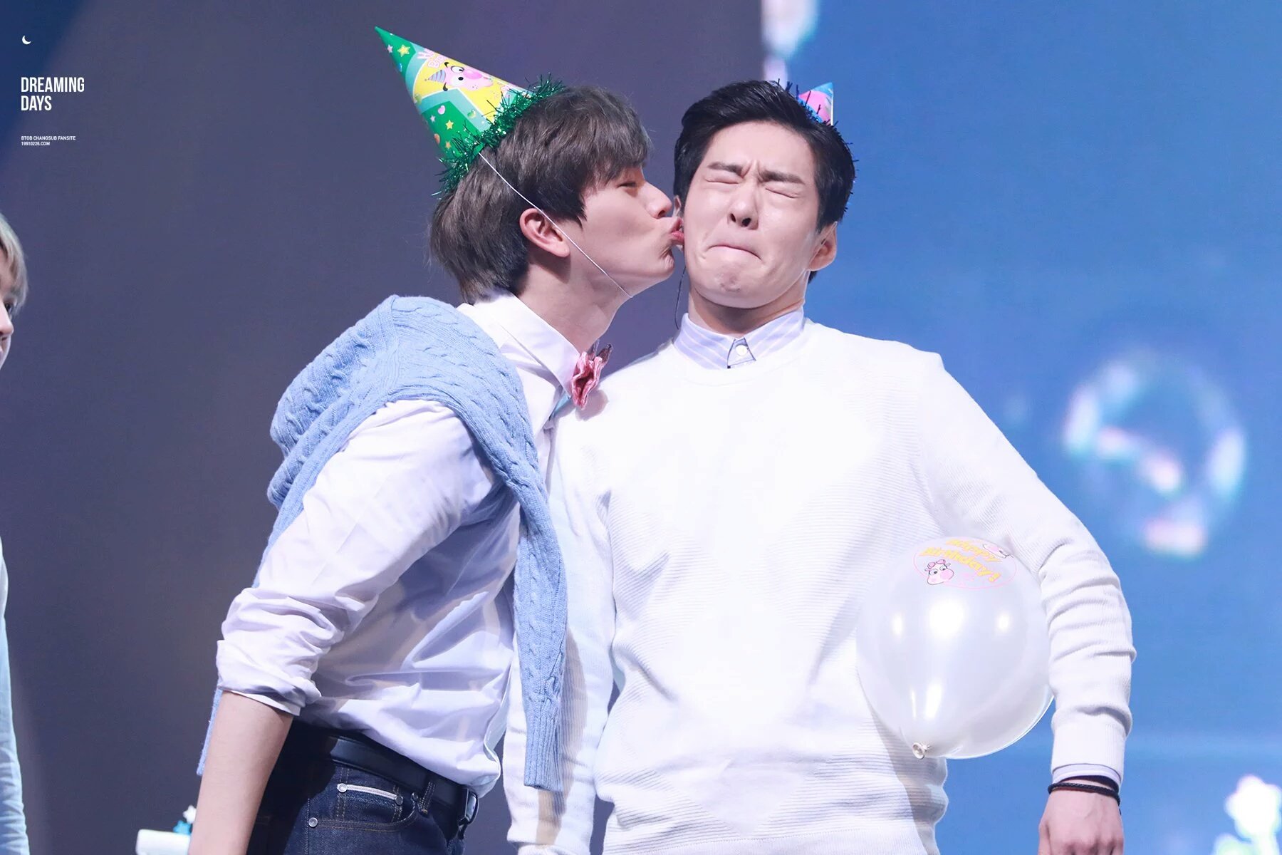 Cb0NSGVWAAA-x4S.jpg:large