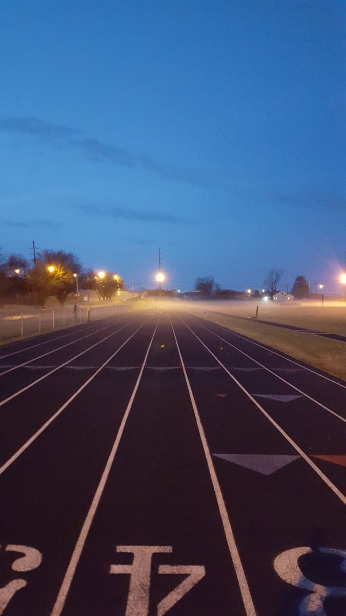 KINGU_XCTF's tweet image. Nice morning for a workout! #KingPride #KingTrack