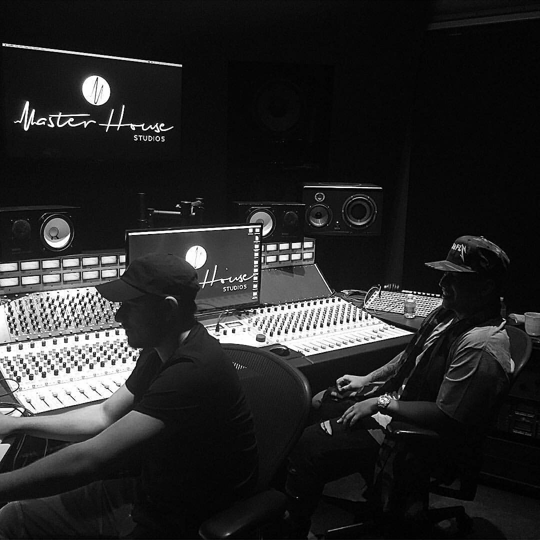 dy_darinkitha's tweet photo. @daddy_yankee #ElementoDy https://t.co/hCBk8oRfuy