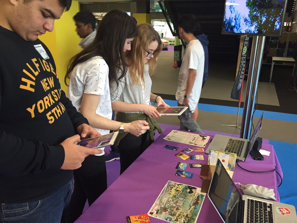 GeogamingBCN's tweet photo. These kids are super fun💯 They love #AugmentedReality like we do ‼️ #MWC16 #explorersclub #VirtualReality @FIware https://t.co/WkZxMoTDnq