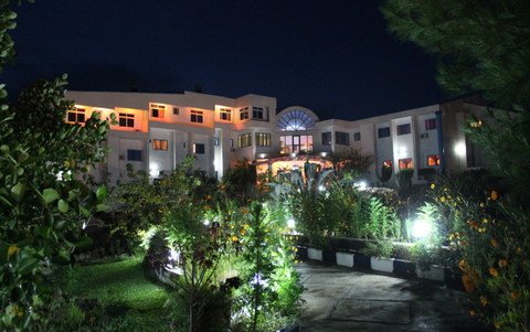DisturbingJOS's tweet photo. @Ivadabeliva @Ekkotruly @Joe_Heman @WeJosRock @Jos_facts @We_Jostified @joey_zhibo Place Option > Spa+: HealthBodyClinic HBC RESORT JOS @hbcresortjos along Vom-Kuru trade centre road. https://t.co/5hTgqpFnOs #Top5Jos #plateauinpictures #discoverjos