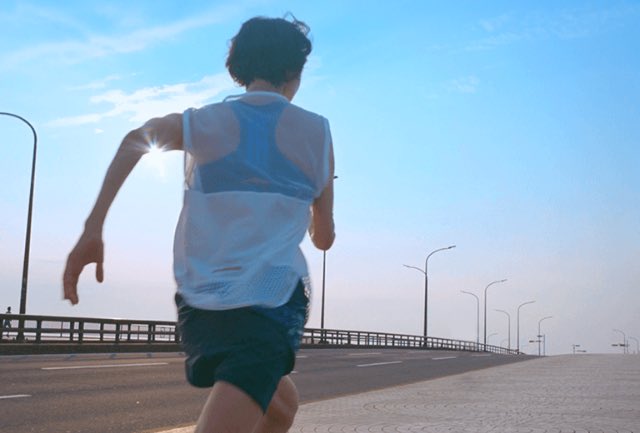 真木よう子fanpage 真木よう子出演 資生堂 アネッサ Tvcm 資生堂 アネッサ 真木よう子 サカナクション T Co G5rg06pmc0