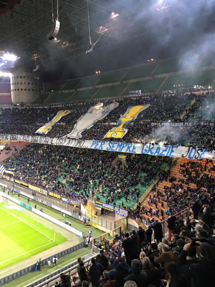 ettoreros's tweet photo. Per ogni giorno,ogni istante,ogni attimo.....per sempre grazie Jose' #Mourinho #mou #amala #fcinter #inter🔵⚫️ https://t.co/98U3IwCOqF
