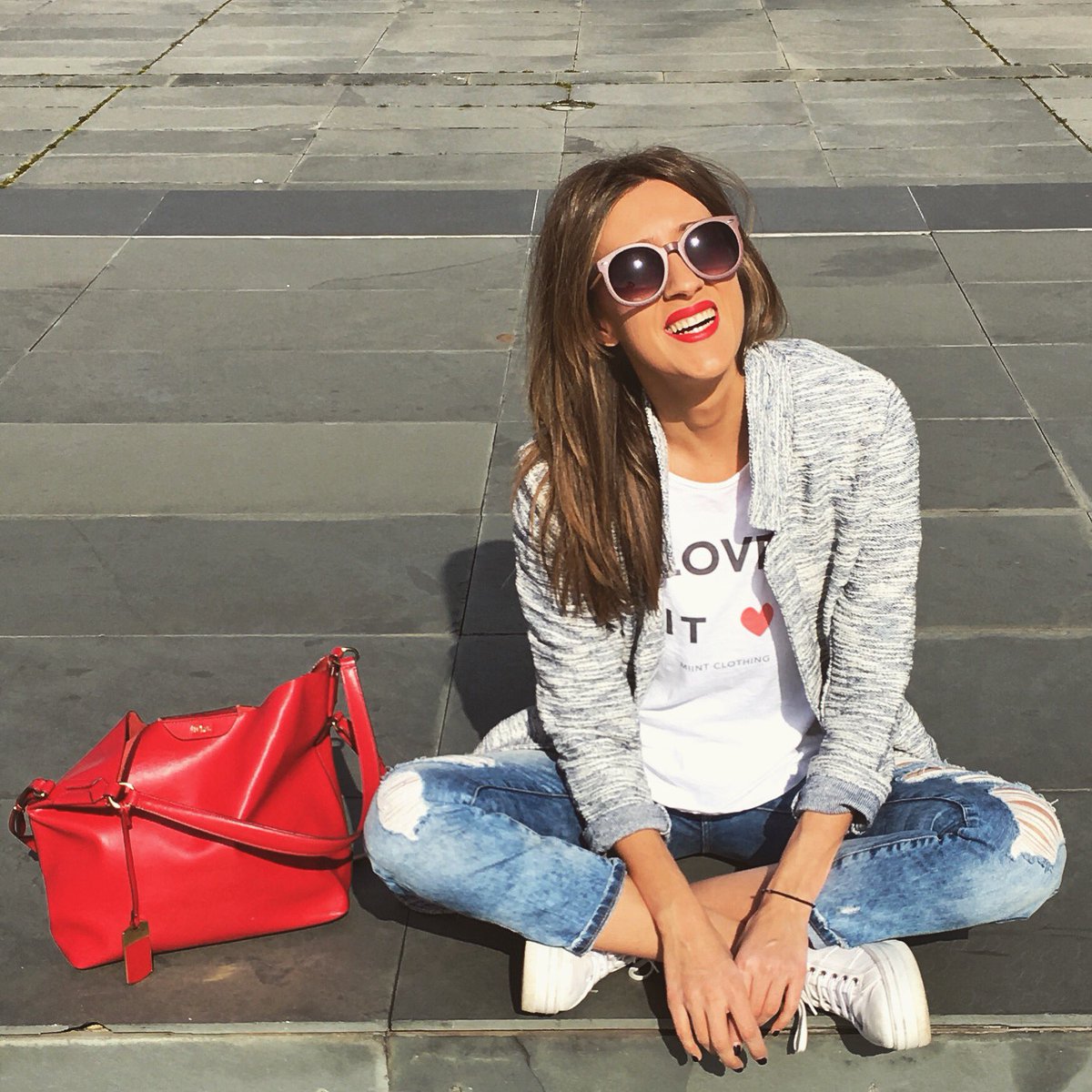lookandchic's tweet photo. ❤️ #ootd
Camiseta y blazer @miintshops 💚
Gafas @zerouv https://t.co/CJiebi8ZEN