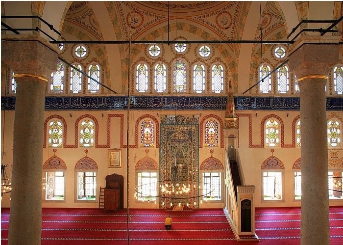 beyogluimar's tweet photo. Mimar Sinan'ın farklı bir mimarî üslûpla inşa ettiği Piyale Paşa Camii, Beyoğlu'nda yer alan nadide eserlerdendir. https://t.co/umn6ckBjPv