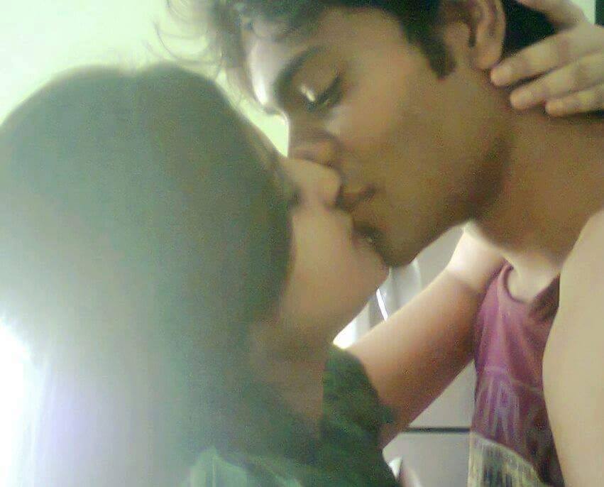 BollywoodBuzz2's tweet photo. https://t.co/AaQt5bSoGe

Hot Actress Pori Moni New scandal leak https://t.co/ZeughFvL8w