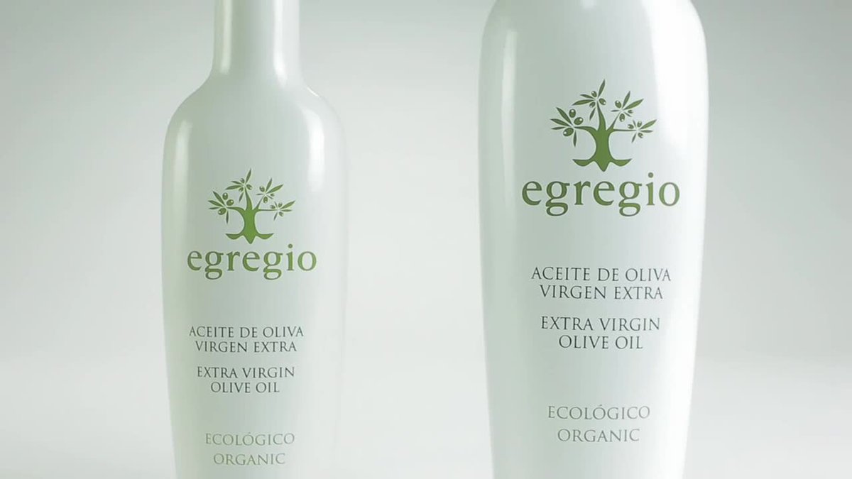 oleoestepa's tweet photo. Nuestro #VirgenExtra Egregio entre los mejores aceites ecológicos del mundo por #BIOFACH2016 https://t.co/R0xivdNDZK https://t.co/bzOwG36UTB