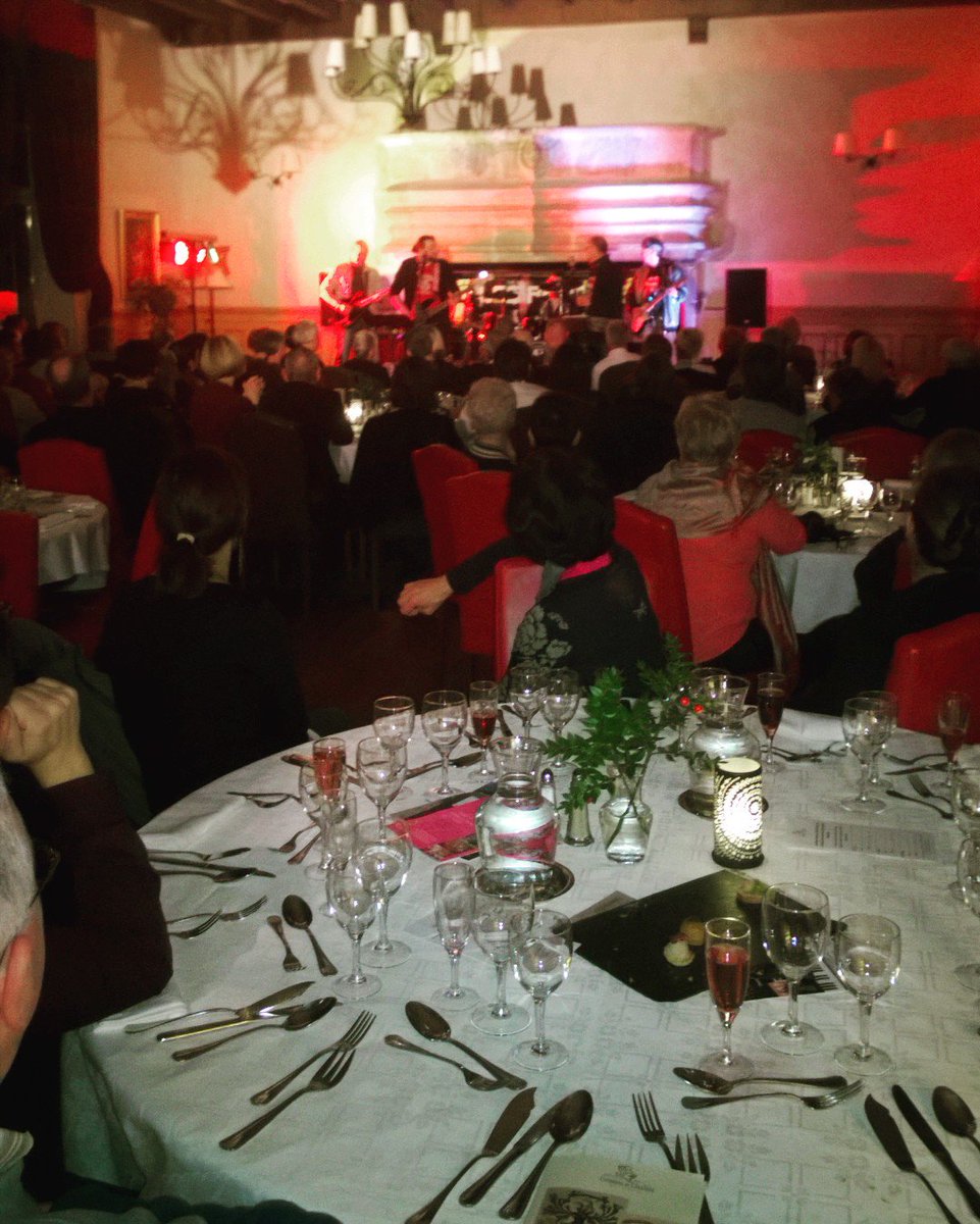 Merci a tous pour cette belle soirée #ChateauChalles #ReliquesStones #DinerConcert #Chateaudescomtesdechalles #hotel