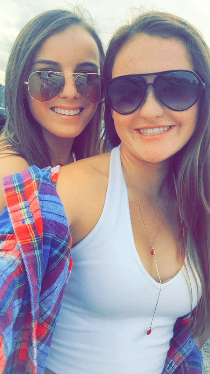 Happy Birthday to one of my bestfriends. Love you sm hope you have the best day❤️❤️