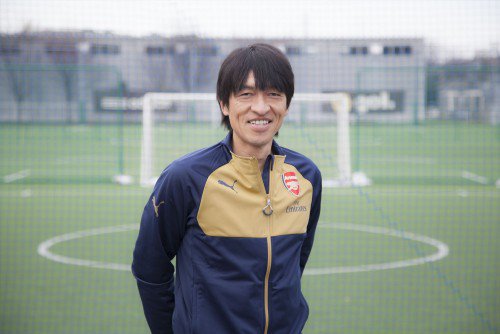 SoccerKingJP's tweet photo. 「自分の感情で怒鳴ったり、自分の考えを押しつけたりしないよう留意しています」　https://t.co/8xVcsC0mOc　「子供たちに自ら考えさせること」。それが育成指導のあるべき姿　鈴木正治 （シュートJr.ユースFC監督） https://t.co/XK2c3Mn5R4