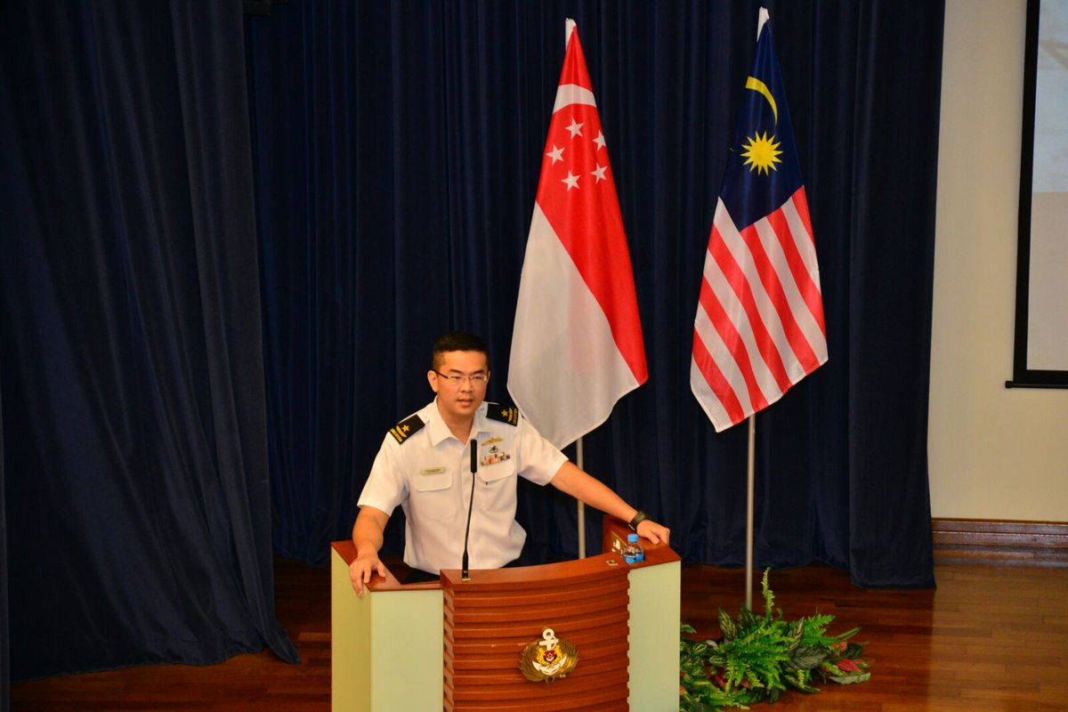 tldm_rasmi's tweet photo. Pembukaan Eksesais #MALAPURA 26/2016 di Changi Naval Base @defencesg #DiplomasiPertahanan @1MinDef #TLDM #NavyPride https://t.co/jEfotZvvXx