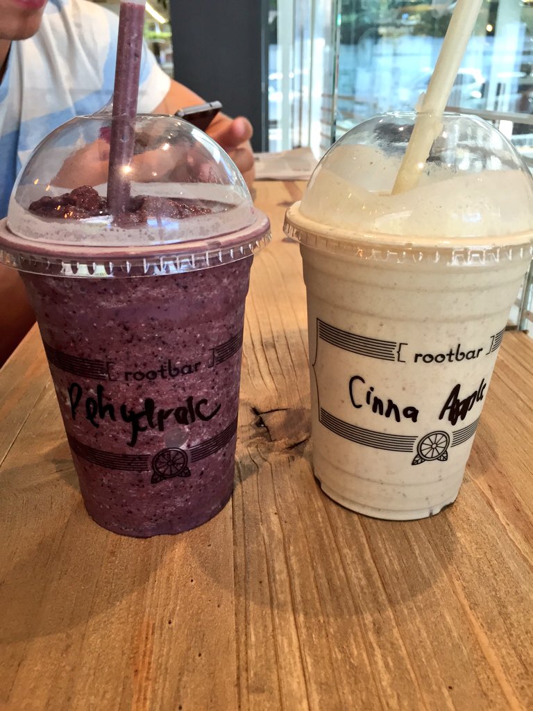 Having a <a href="/RootBarSA/">RootBar</a> smoothie.. Can you guess which one @HRFJones is drinking? #cleanliving #smoothieoperator