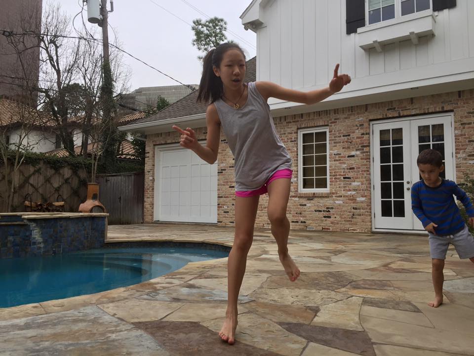 liveitdiet's tweet photo. Kids should live their lives healthy &amp; joyously, too. They don't need 2 know it's exercise. #liveit #liveitexercise https://t.co/w1nihT0xVg