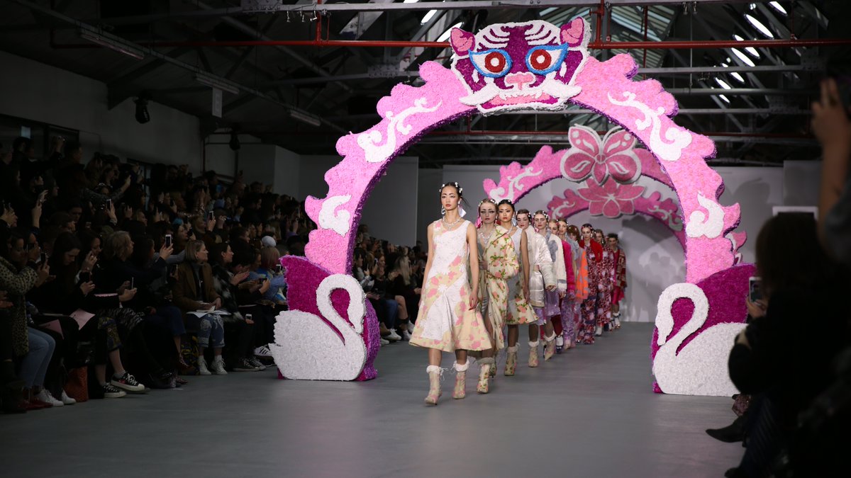 Such a colourful fun show by Ryan_Lo AW16 photographed by <a href="/Brilliant_White/">Charlotte White</a> #Fashion #LFW #RylanLo #Pink