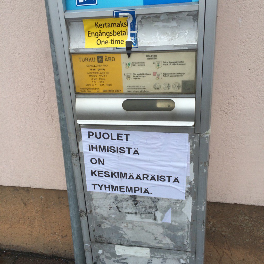HeikkilaP's tweet photo. Totuus oli teipattu kauppahallin parkkiautomaattiin https://t.co/s18jlQ08n6