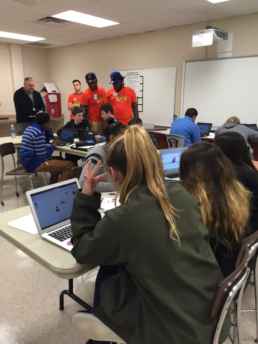 drozd_tech's tweet image. Creating our own board games and making the pieces on a 3D printer! #mobileFABlab @BradyMiddle