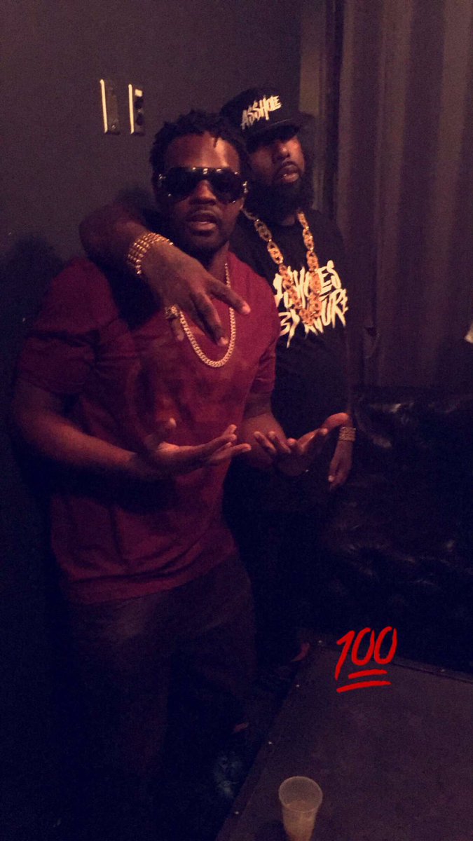 trafficleeow's tweet photo. LASTnight 🌙💯| @TRAEABN #aTX #Letusdream🏎🔑 #TrafficLee https://t.co/9oDJaVPDAI