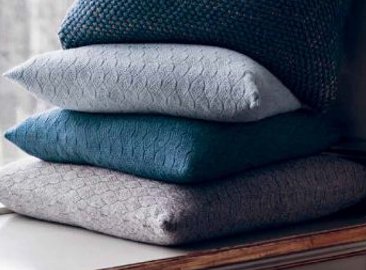 HomestyleBrands's tweet image. We&apos;re inspired by these #soft and #neutral #llamawool throw blankets!