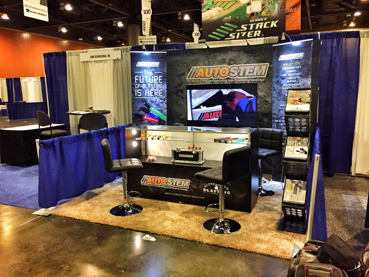 autostemusa's tweet photo. SME Conference in Phoenix Arizona.
#mining #mininglife #phoenix #arizona https://t.co/RrKJzrASph