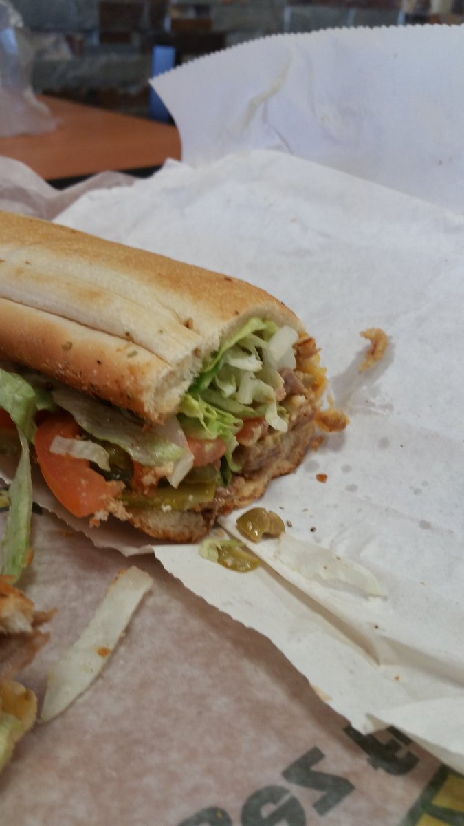 abe316's tweet image. @SUBWAYCanada  I paid 11.29 for this sub and there is hardly anything on it again! #cheapowners