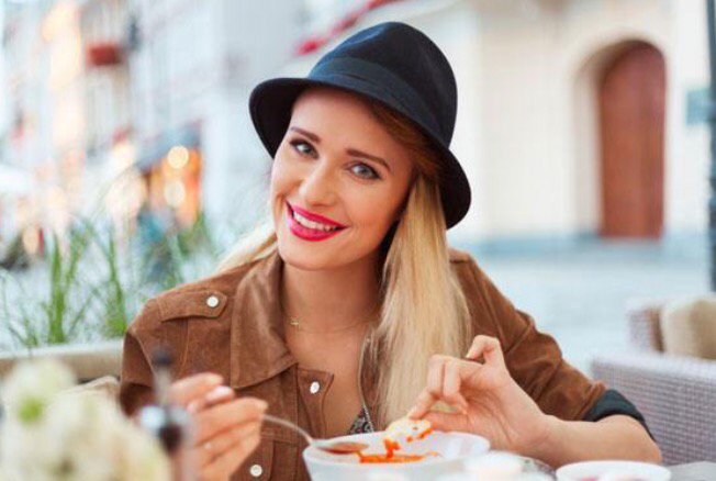 NeilFlochMD's tweet photo. "20 Clever Tips to Eat Healthy When Eating Out"  https://t.co/x98XOnWXp0 #obesity #diet #nutrition https://t.co/xlrkVIImwf