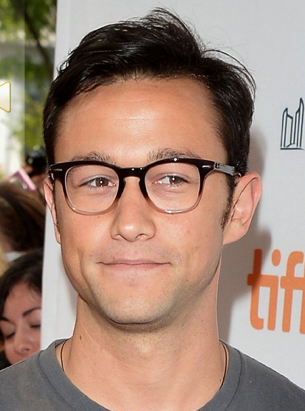 MarioMYoko's tweet photo. RT https://t.co/BS6001Dume Who wears #glasses? hitRECordJoe #JosephGordonLevitt #CelebritiesWithGlasses #optometr… https://t.co/ivGsZSkvH5