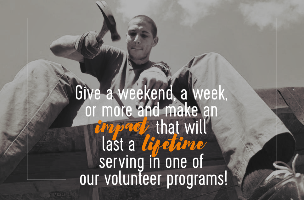 AmorMinistries's tweet image. Volunteer in Group Services working alongside groups to build homes. amor.org/join/field/gro…