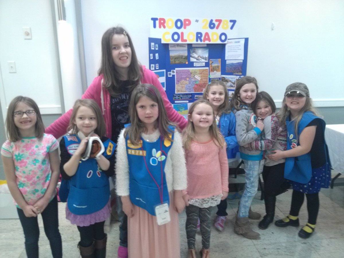 GirlScoutsWPA's tweet photo. Daisy Troops 16368 of Pittsburgh and 26767 of Meridian celebrating #WorldThinkingDay. Send us your #WTD2016 pics! https://t.co/AZ3oVU3n47
