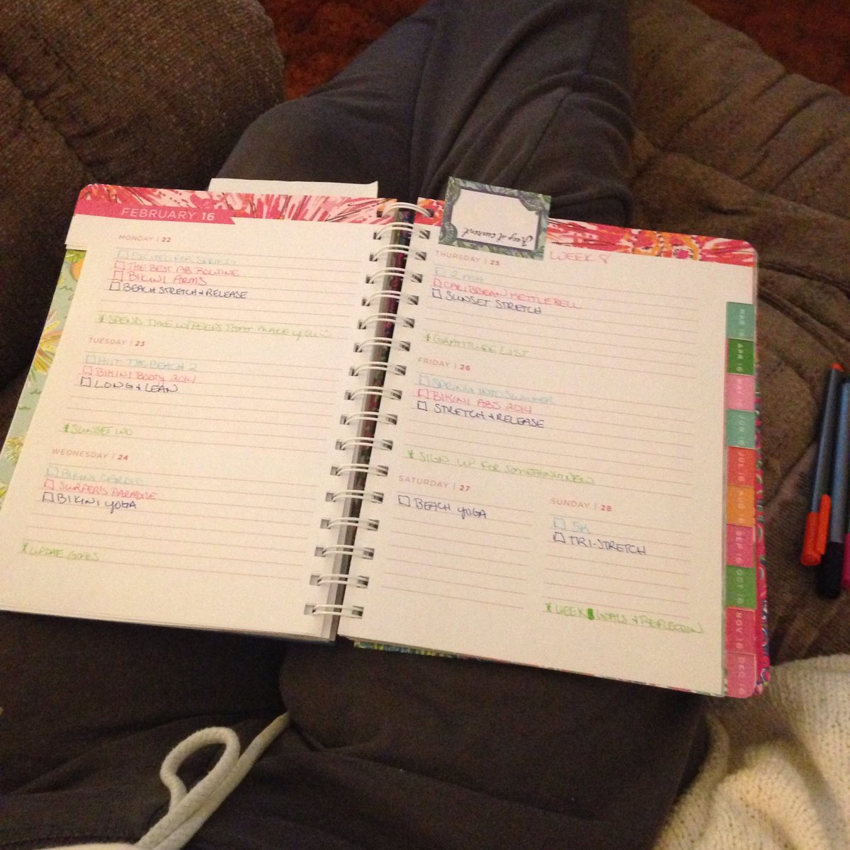 arsmith_17's tweet photo. Planning Week 8 in my Lilly planner! Let's do this, Beach Babes! #tiuteam #findthelilly @toneitup @lillypulitzer https://t.co/KyL1bJdQMp