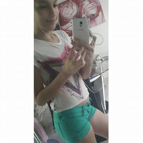 sexxx507's tweet photo. #Putipobre #putifacebook https://t.co/qnAG8aV7n5