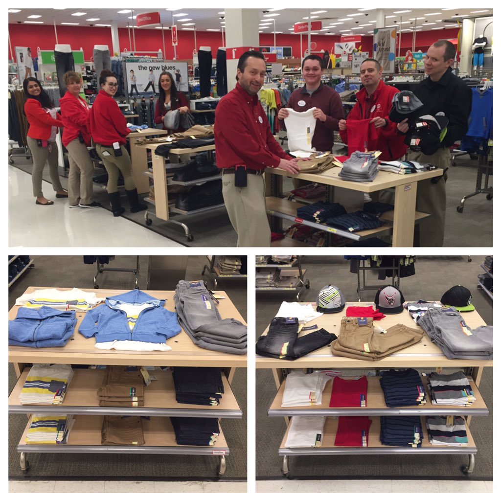 A little friendly competition! Learning table styling at the leadership huddle! #GameOnTGT #TargetStyle #Leadership