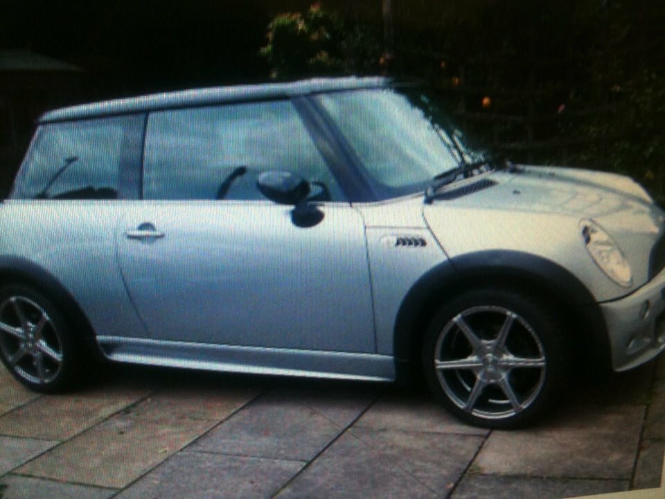iBarSutton's tweet photo. PLEASE SHARE!!! 52 Plate Mini Cooper for Sale, 99k Miles (av 6500 a year) Good Condition 
£950
Inbox any enquiries https://t.co/g7DbrzOjLh