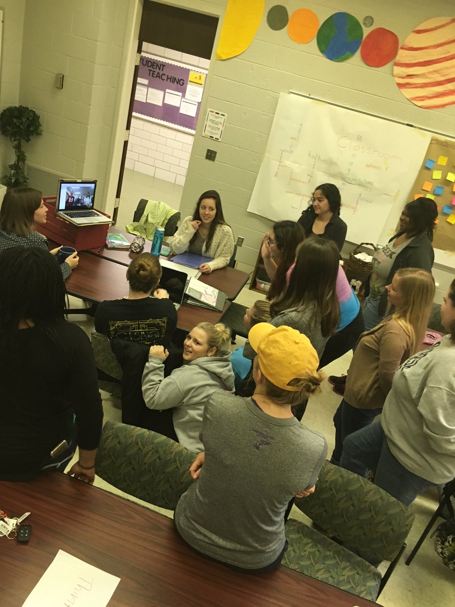 kelseyrector23's tweet photo. Chatting with Texas this morning! Loved hearing from these 4th graders. #ConverseEd @JuliePJones @redcarpetcrew4 https://t.co/UiSxPSgslW