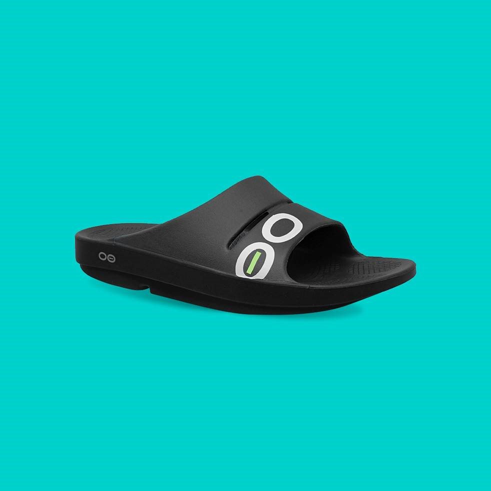 TheRunningBug's tweet photo. #WIN a pair of @OOFOSuk recovery shoes. Just RT &amp; Follow @OOFOSuk  to enter now! #RBtwittercomp https://t.co/nvPQarxG4e
