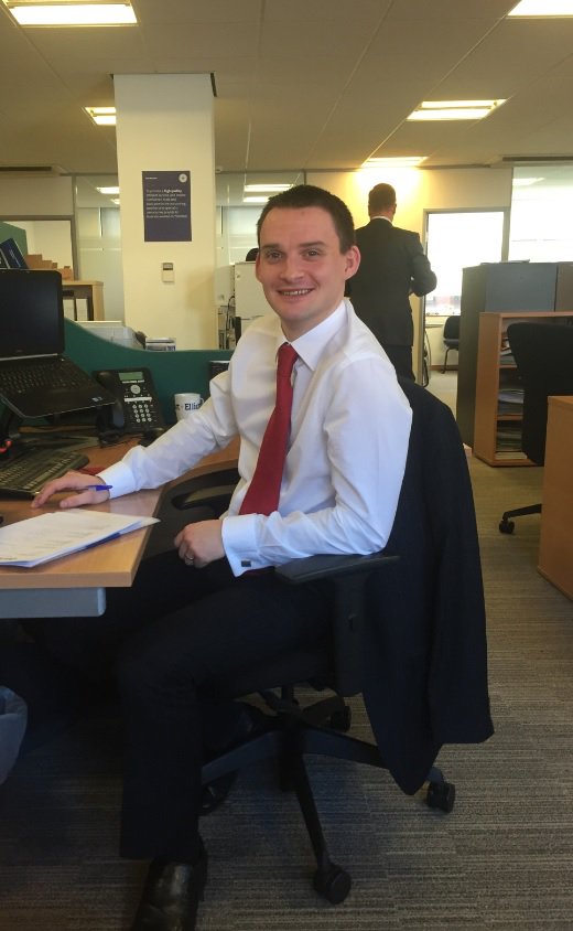 GECorporateFin's tweet photo. Introducing our newest team member Mark Phillips @Mark_P84 another @leedsrhinos fan! https://t.co/NN0Xtat0v3